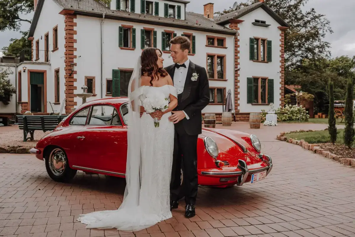 Shuttle-Service Oldtimer Villa Renting